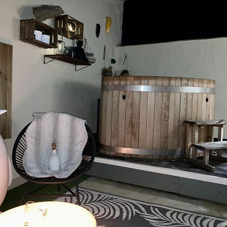 Cocoon Appart , son bain nordique en toute saison Pézenas Extérieur photo